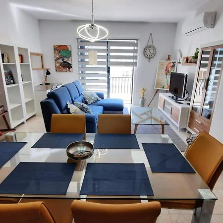 Spacious Side-Sea View Apartment At St Paul'S Bay St. Paul's Bay Exterior photo