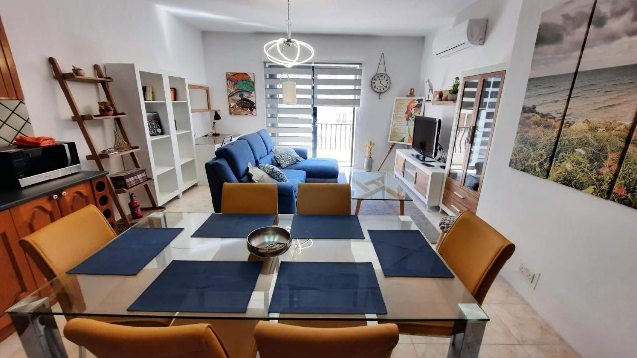 Spacious Side-Sea View Apartment At St Paul'S Bay St. Paul's Bay Exterior photo