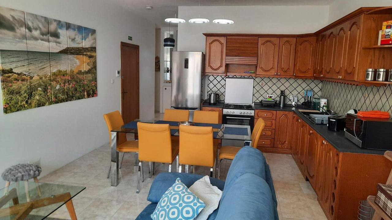 Spacious Side-Sea View Apartment At St Paul'S Bay St. Paul's Bay Exterior photo